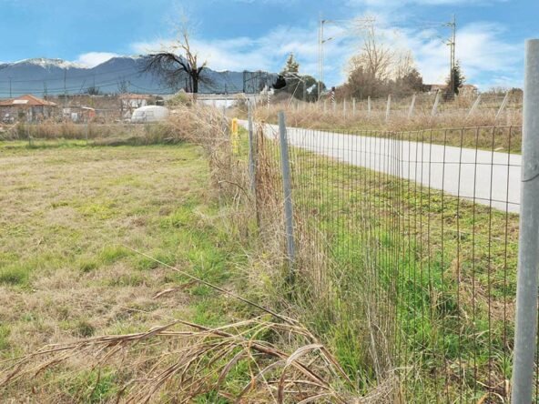 Περίσταση Κατερινης αγροτεμάχιο με 3 πλευρές-διαμπερές-1στρέμμα από άλλη γωνία (2)