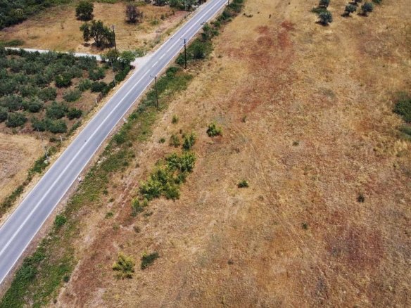 Προβατίδης μεσιτικά Πλάκα Λιτοχώρου δρόμος δίπλα στο παραθαλάσσιο αγροτεμάχιο
