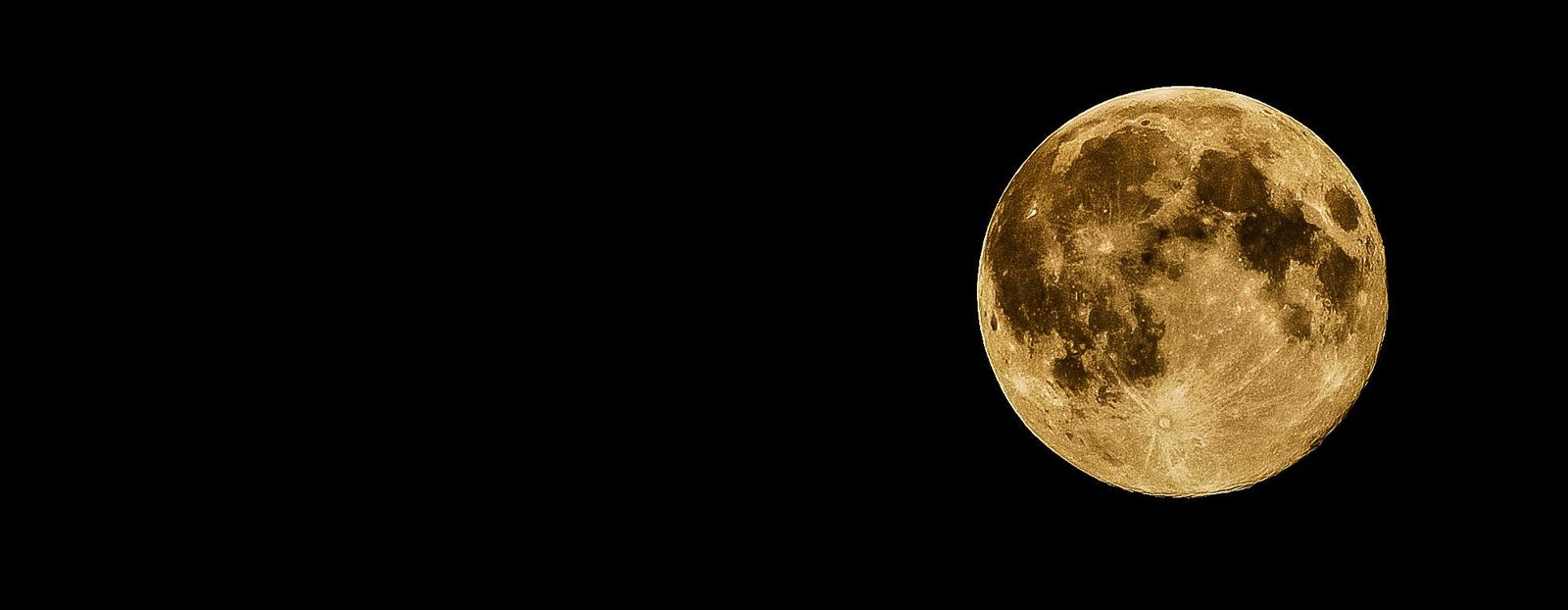 Προβατίδης μεσιτικά Η υπερπανσέληνος του θερισμού στον νυχτερινό ουρανό