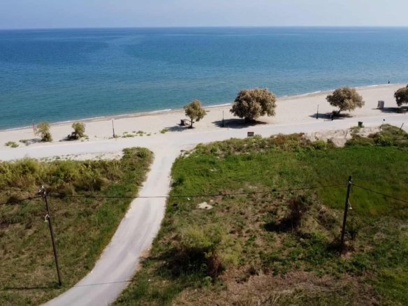 Προβατίδης μεσιτικά Νέα Μεσάγκαλα παραθελάσσιο αγροτεμάχιο οικόπεδο με παραλία