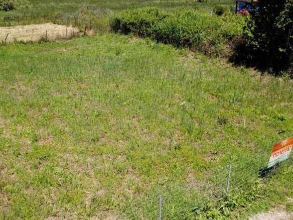 Provatidis μεσιτικά αγροτεμάχια-μεσιτικά Καστρί Λουτρό ματιά στο αγροτεμάχιο από κοντά και ψιλά