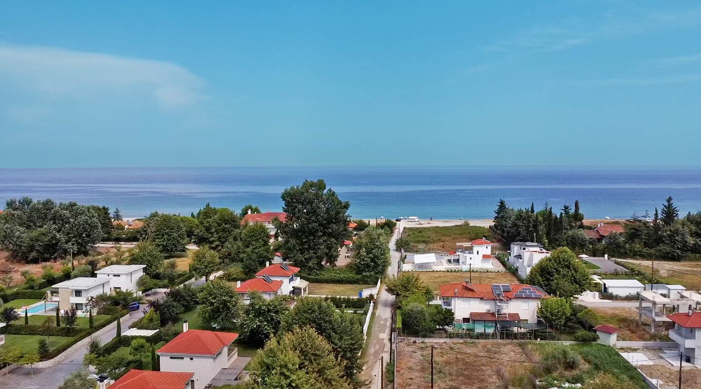 DJI_0962.MP4.00_02_50_46.Still008 copy Προβατίδις μεσιτικά Πώληση παραθαλάσσιον, οικοπέδον και αγροτεμαχίων-Πλάκα Λιτοχώρου-Λεπτοκαρυα-εικόνα από ψιλά προς την υπέροχη θάλασσα
