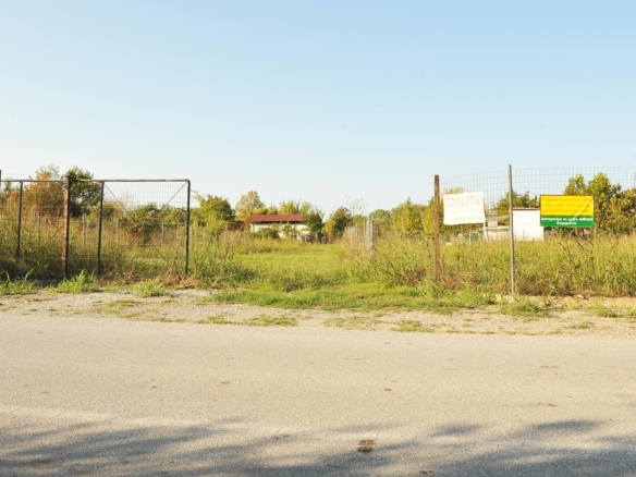 Προβατίδης Μεσιτικά παραθαλάσσια οικοπεδα και αγροτεμάχια θέα από Επ.Οδό Ομολίου-Μεσσαγγαλα στην πρόσοψη του αγροτεμαχίου