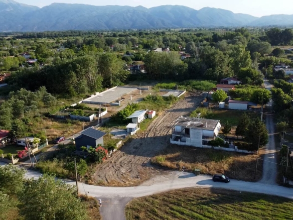 Προβατίδης μεσιτικά παραθαλάσσια ακίνητα,οικόπεδα, αγροτεμάχια, στην Μεσάγκαλα, Καστρί λουτρό, Πλάκα Λιτοχώρου, Σκοτίνα, Λεπτικαρυά και πώληση τροχοβιλών-ακίνητο, αγροτεμάχιο, οικόπεδο στην υπέροχη τοποθεσία. Λήψη από ψιλά στο οικόπεδο, αγροτεμάχιο και δρόμο και καταπράσινη περιοχή γύρο του με θέα στις βουνοκορυφές του Ολύμπου