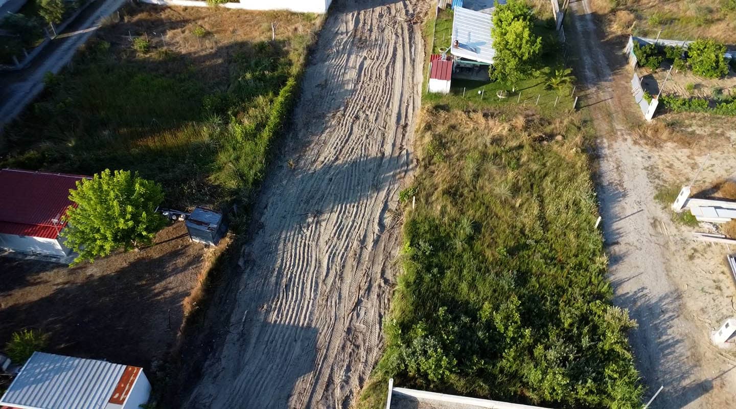 Προβατίδης μεσιτικά παραθαλάσσια ακίνητα,οικόπεδα, αγροτεμάχια, στην Μεσάγκαλα, Καστρί λουτρό, Πλάκα Λιτοχώρου, Σκοτίνα, Λεπτικαρυά και πώληση τροχοβιλών-θέα από ψιλά προς το αγροτεμάχιο, οικόπεδοπρος με την γύρο γειτονιά